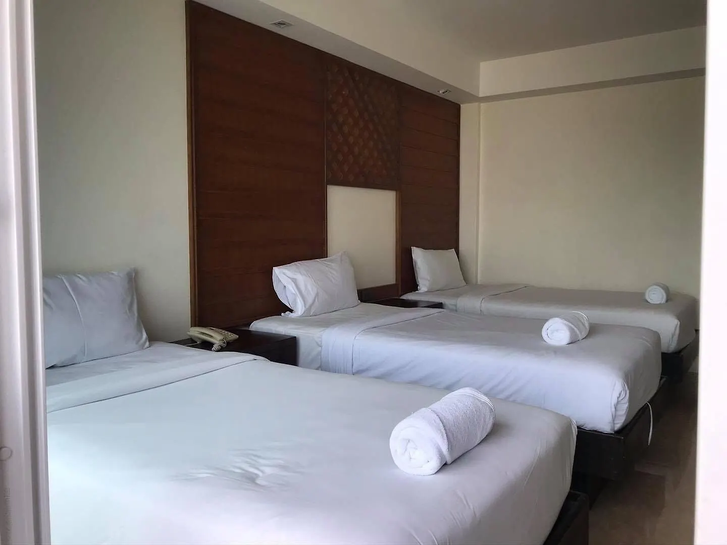 David Residence Nai Yang Beach