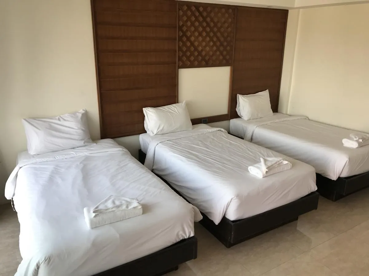 Nai Yang Beach David Residence תאילנד